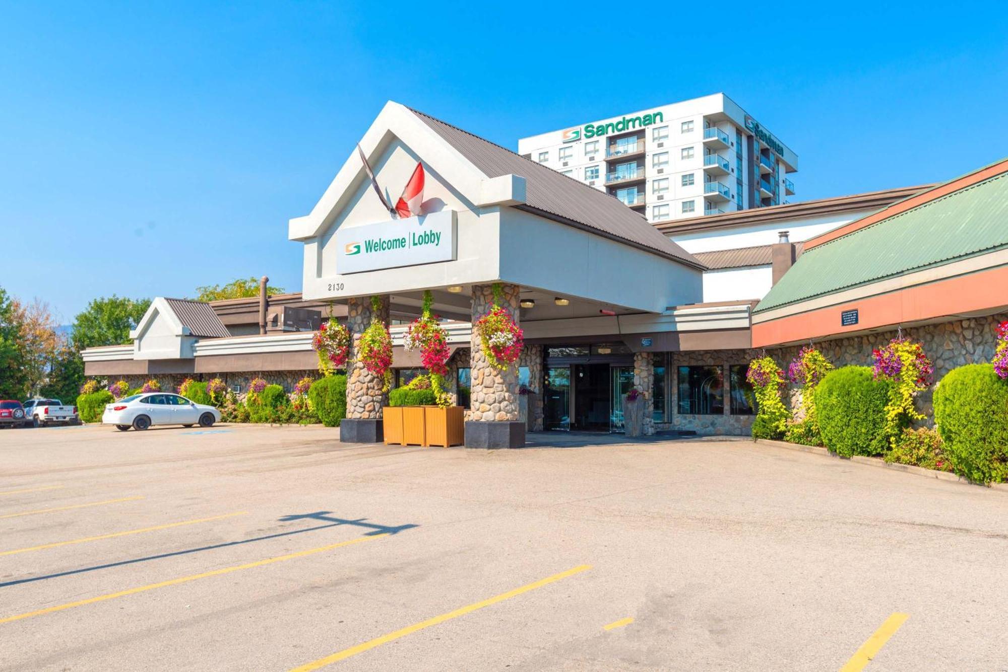 Sandman Hotel & Suites Kelowna Exterior foto